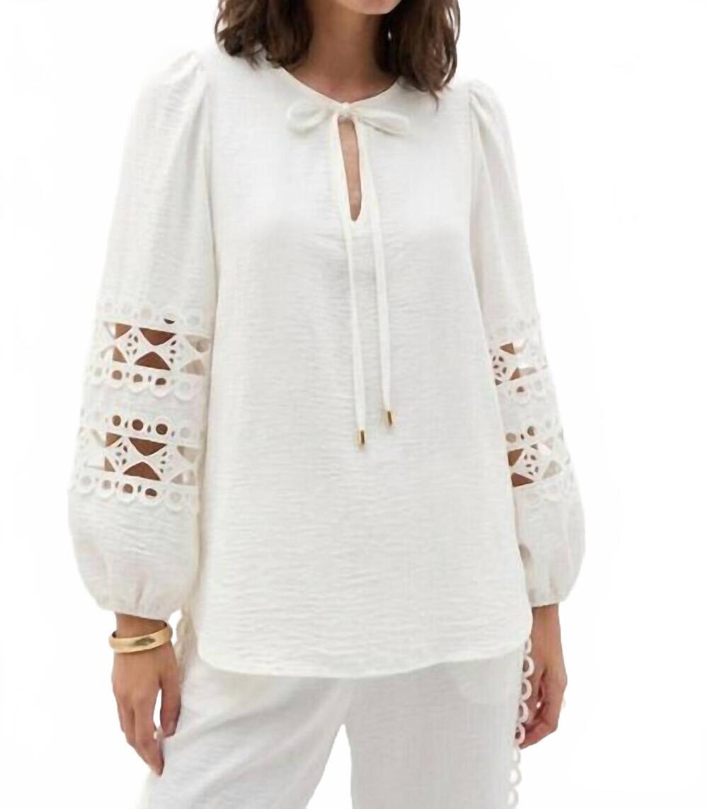 NEW JOSEPH RIBKOFF chic puff-sleeve top in vanilla